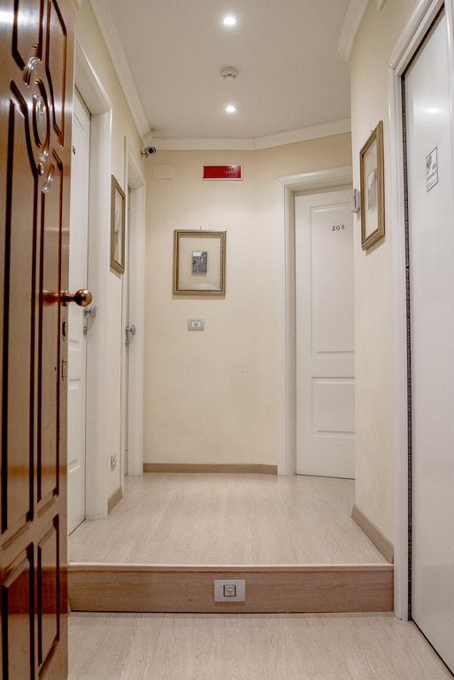 Booking House Rome Exterior photo